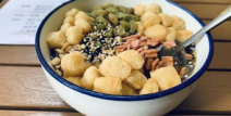 吃冰粉四川小姐姐是谁,探寻“吃冰粉四川小姐姐”的美食魅力与网络热度